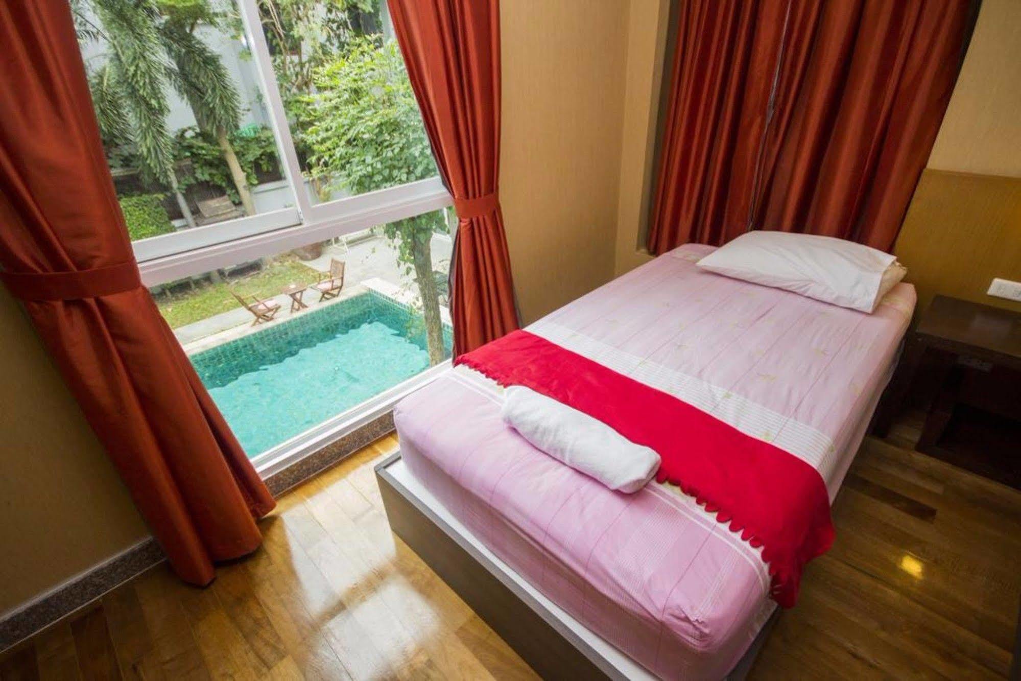 Abacus Villa Pattaya Exterior photo